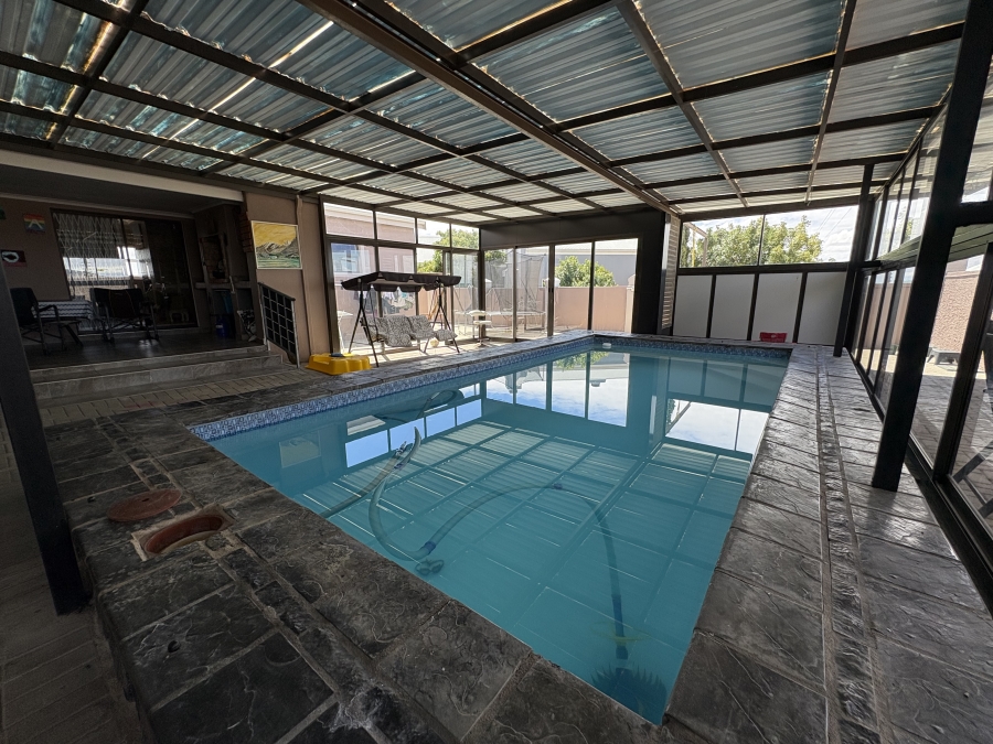 4 Bedroom Property for Sale in Darling Western Cape